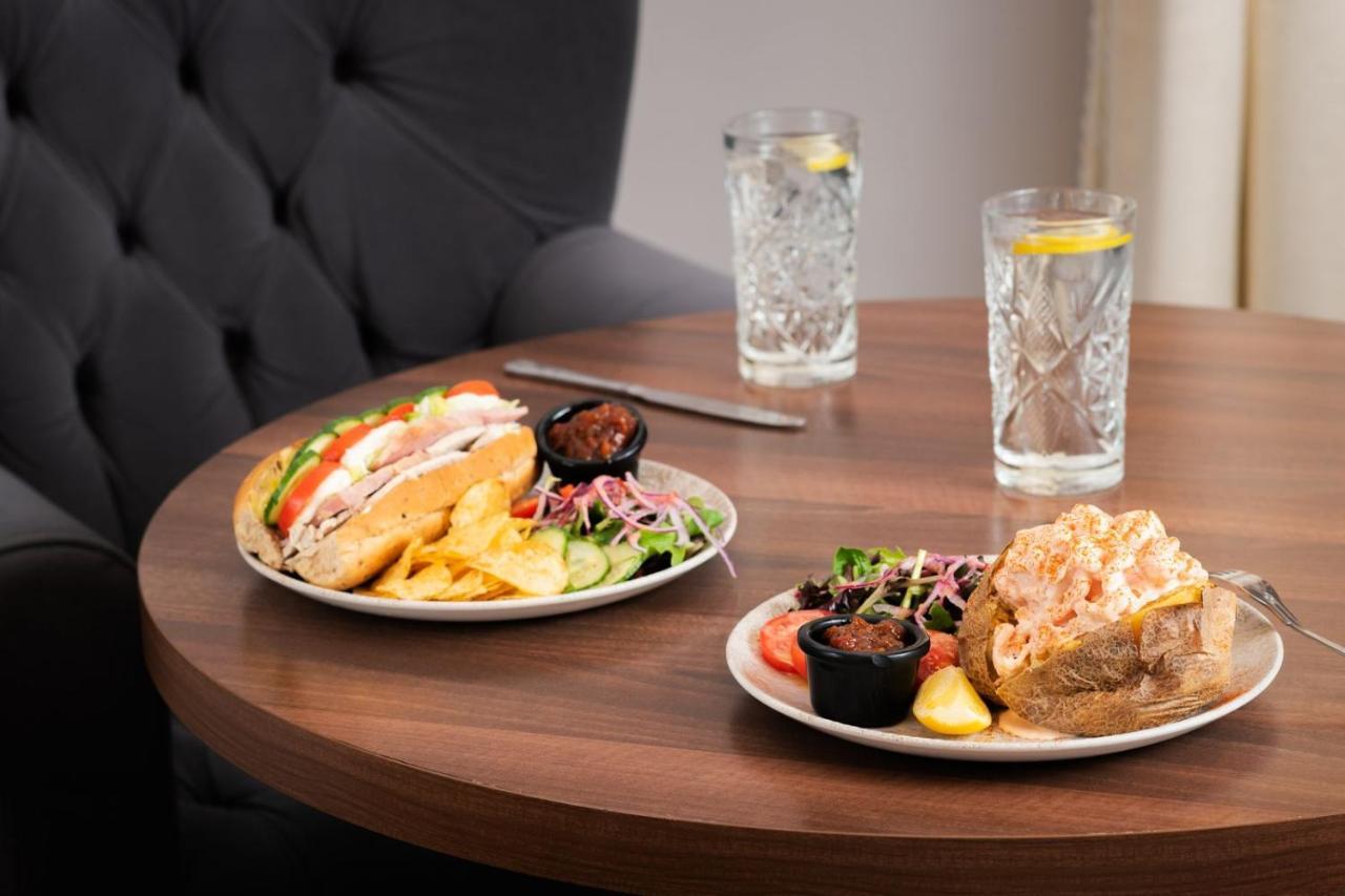 The Royal & Fortescue Hotel Barnstaple Eksteriør bilde